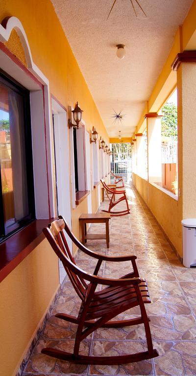 Uw Oasis Hotel Ла Сейба Екстериор снимка