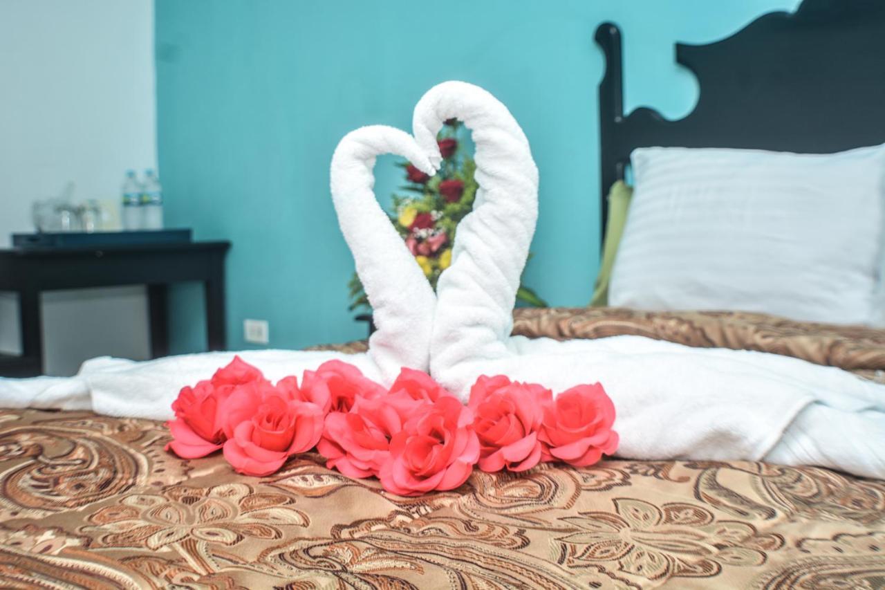 Uw Oasis Hotel Ла Сейба Екстериор снимка